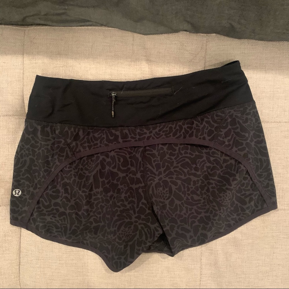 Black lulu lemon shorts